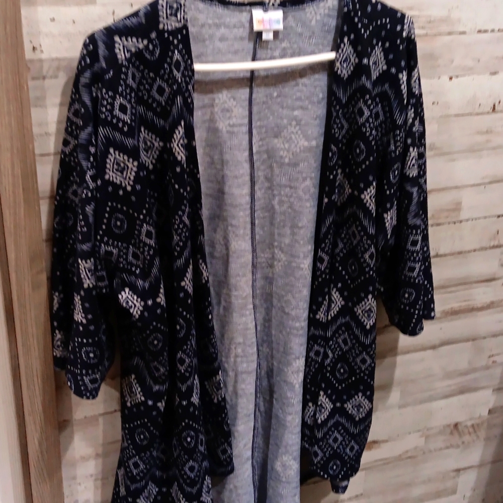 LaLaRue women's sweater.   Box 318